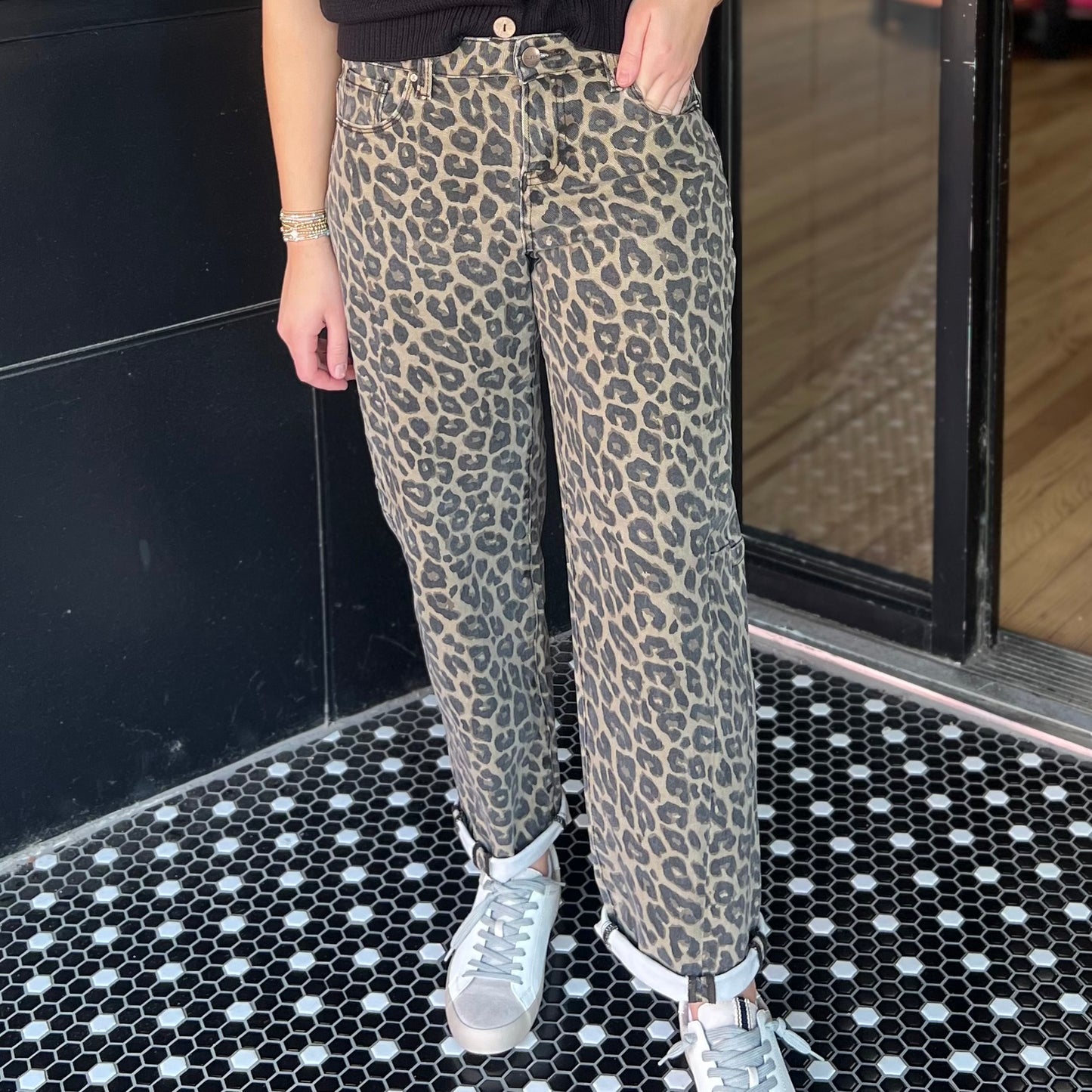 Risen Midrise Leopard Barrel Jeans - Coffee