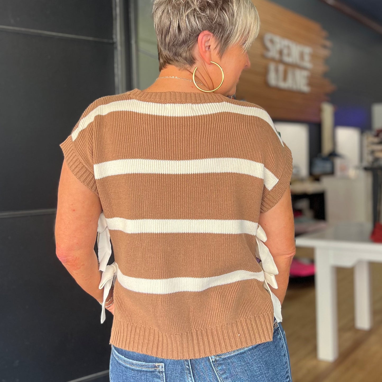 It's Bow Season Top - Tan/Cream