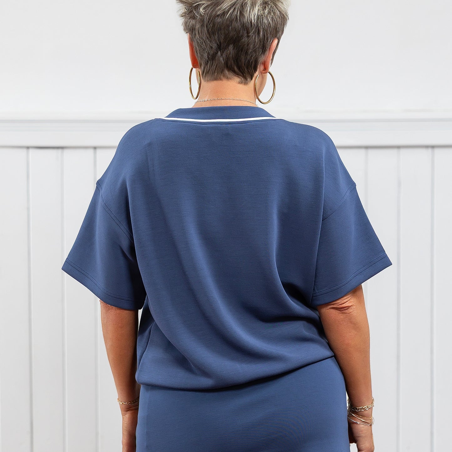 Scuba V-neck Short Sleeve Top - Navy/Cream