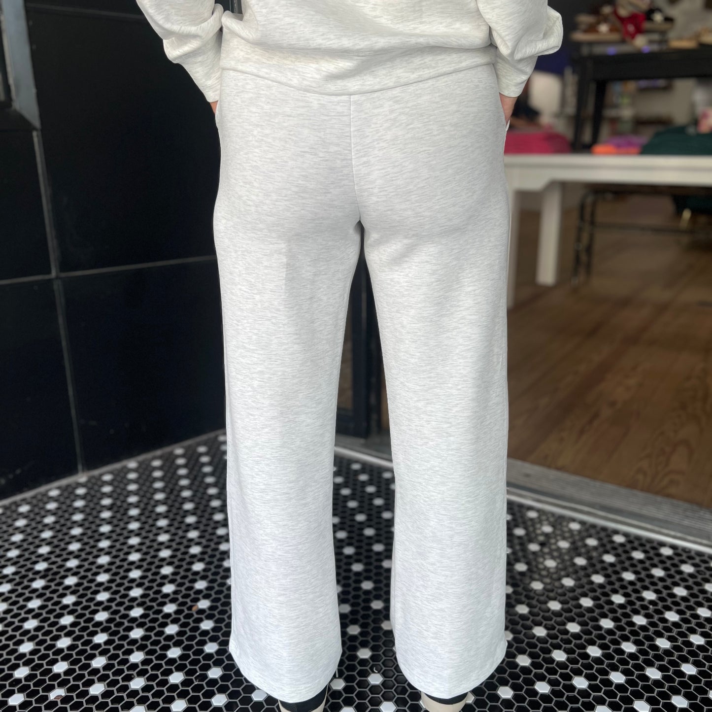 Scuba Straight Pant- Light Grey