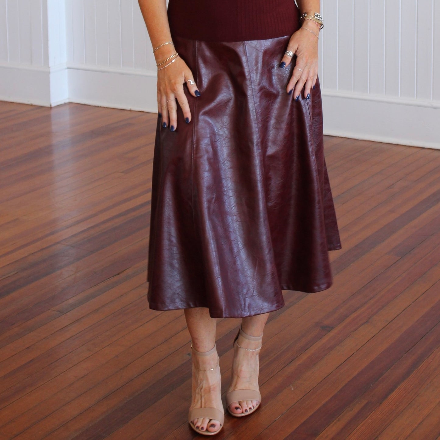 Oleska Pleated Skirt- Burgundy
