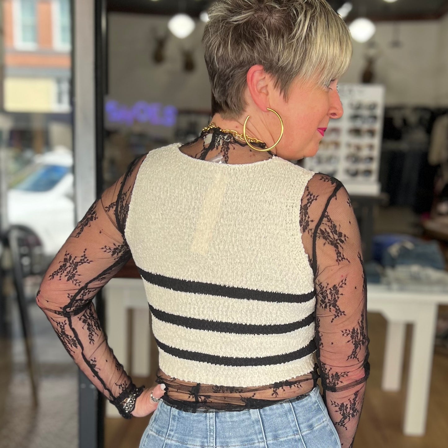 Streamline Vest - Cream/Black
