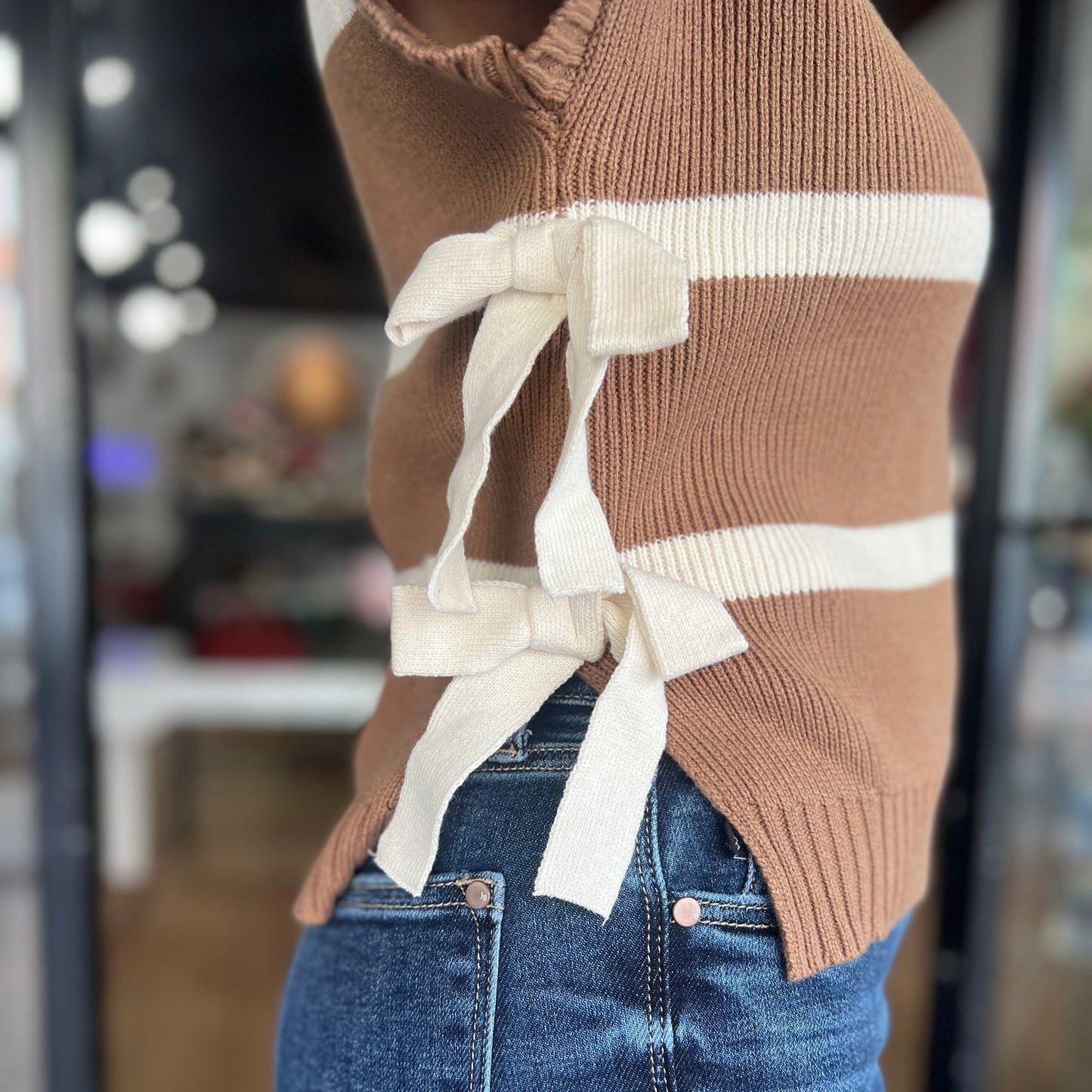 It's Bow Season Top - Tan/Cream