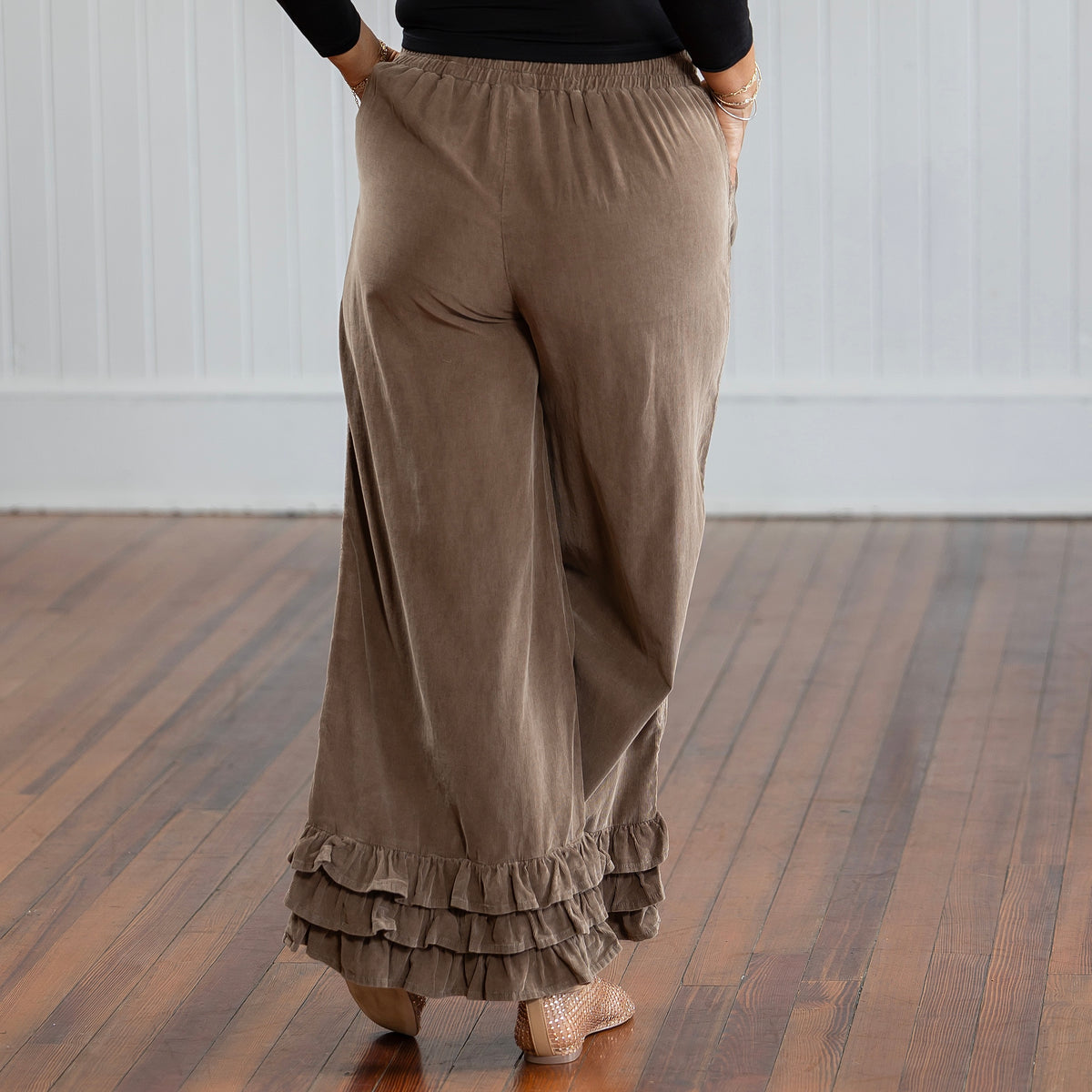 Soulful Ruffle Pants - Brown