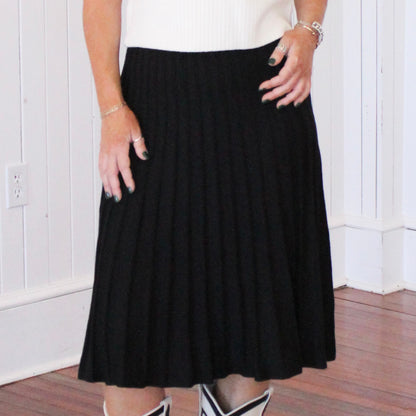 "Sweater Weather" Skirt- Black