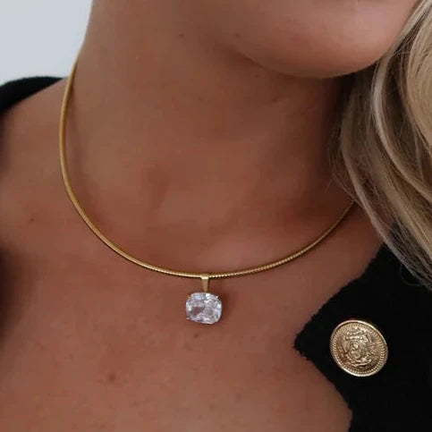 Ally Necklace