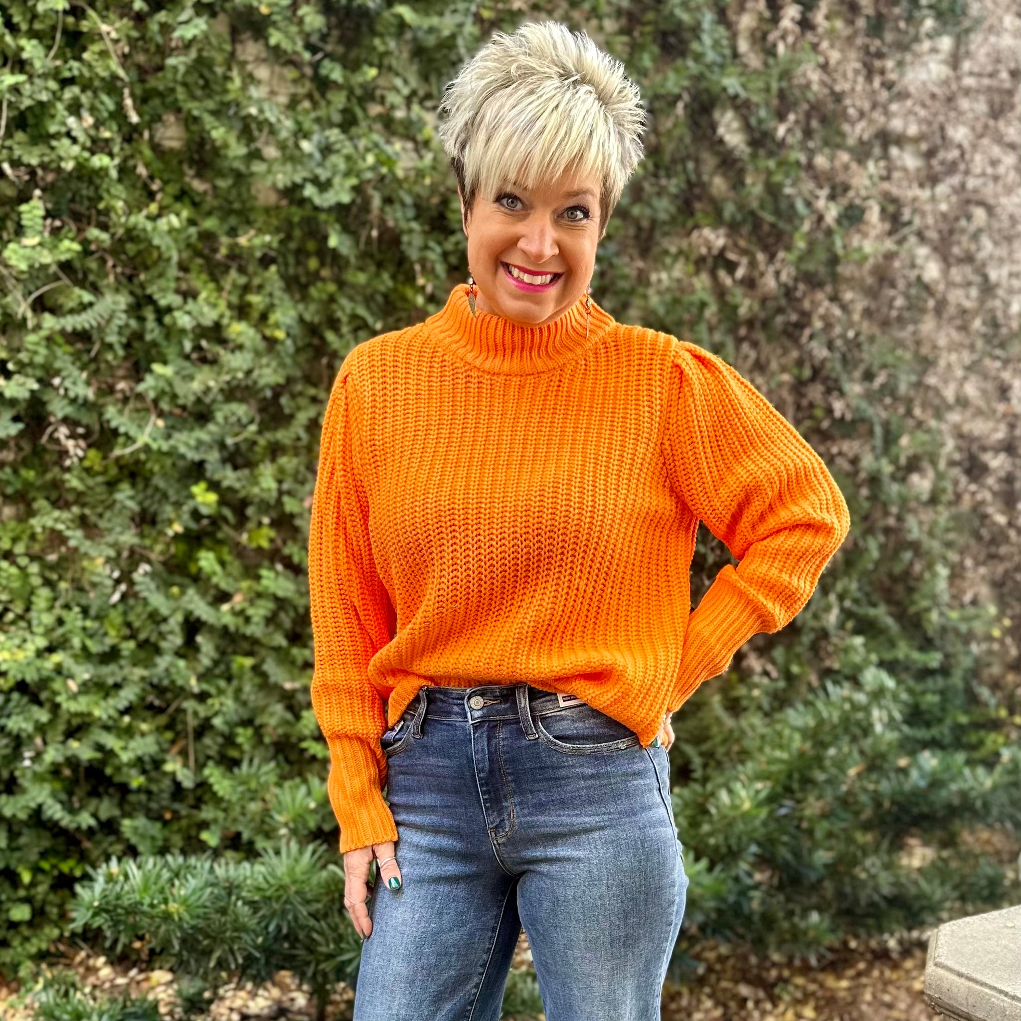 A Chelsea Sweater - Orange