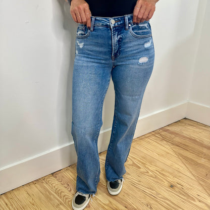 Risen Mid Rise Wide Jeans - Medium