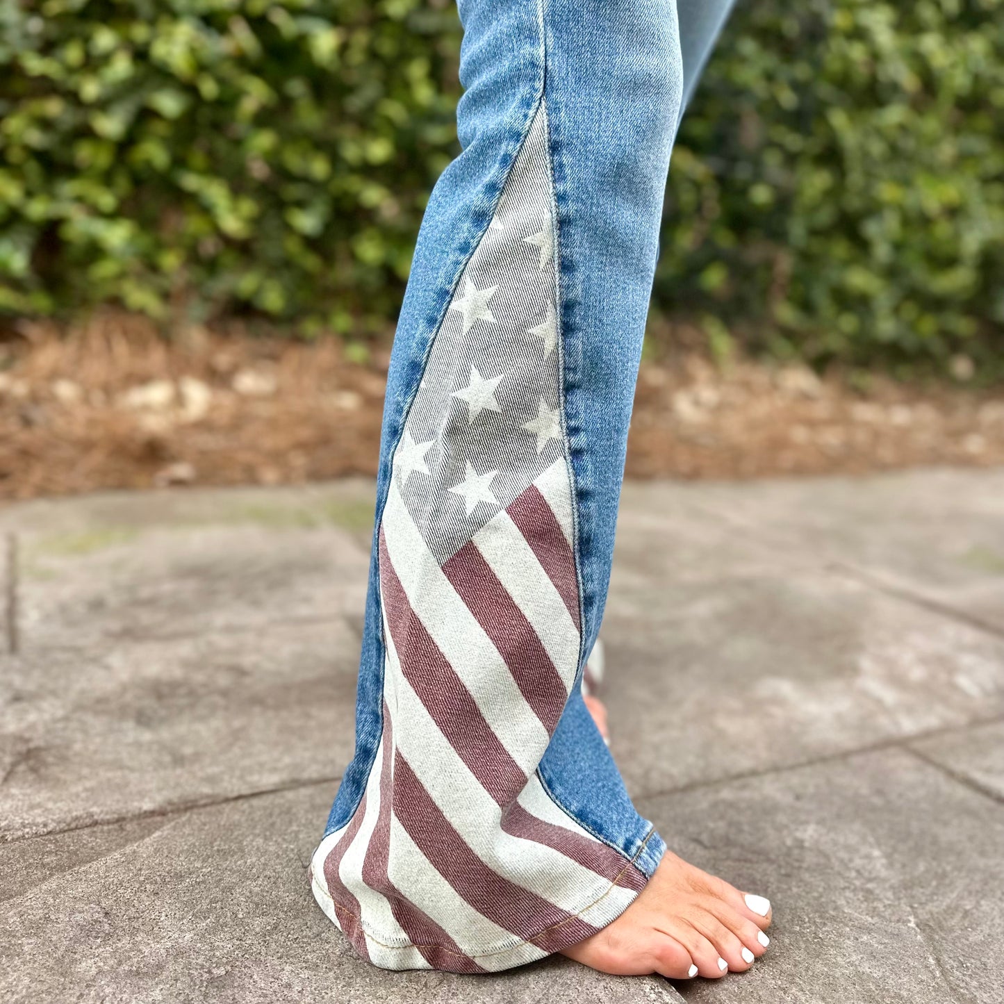 Judy Blue High-Waist Americana Flag Print Flare