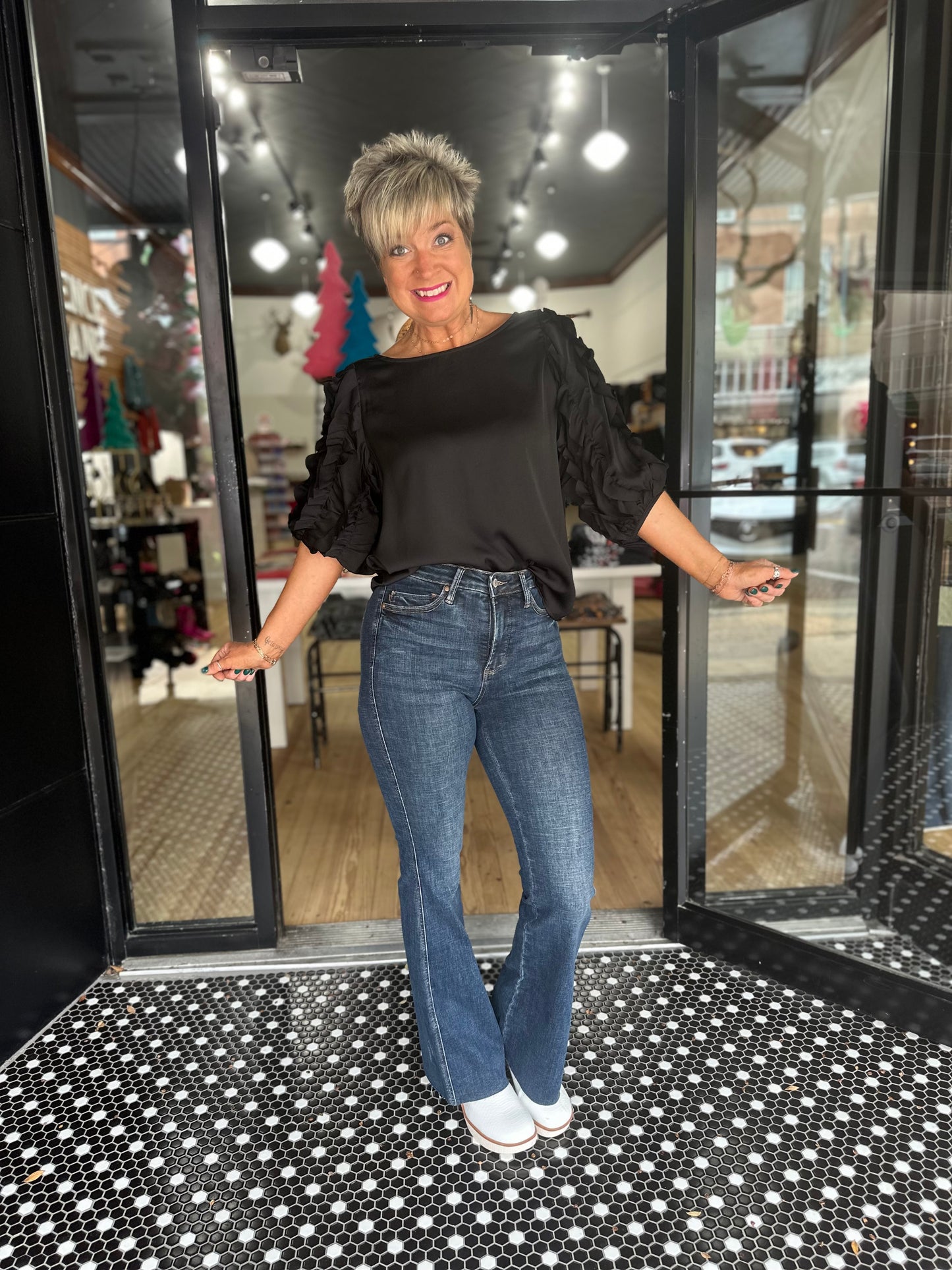 Just in Time Blouse - Black