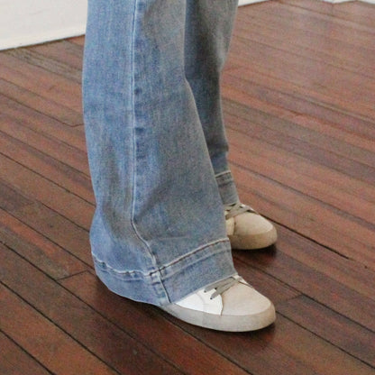 Judy Blue Mid Rise Flare - Medium