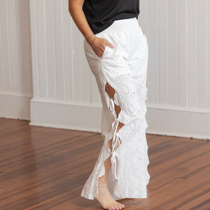 Effortlessly Romantic Pants - White