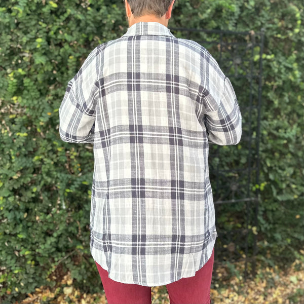 The Perfect Boyfriend Flannel- Navy