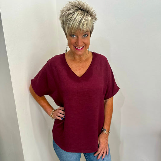 Rumor has it Top - Burgundy