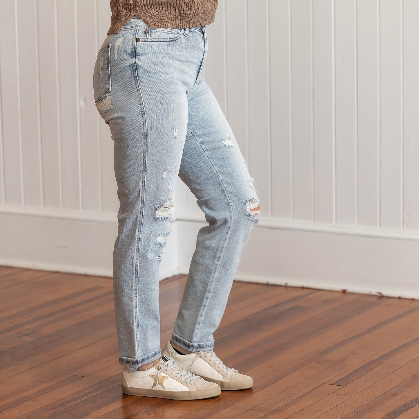 Judy Blue HW Stitch Detail Destroy Boyfriend Jeans - Light