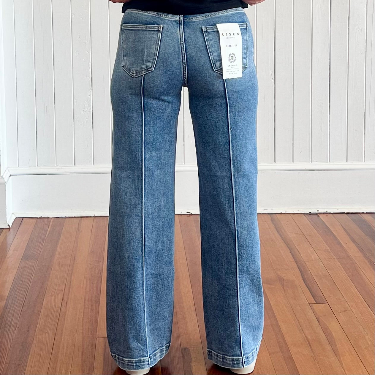 Risen High Waist Wide Leg Pintuck Jeans - Medium