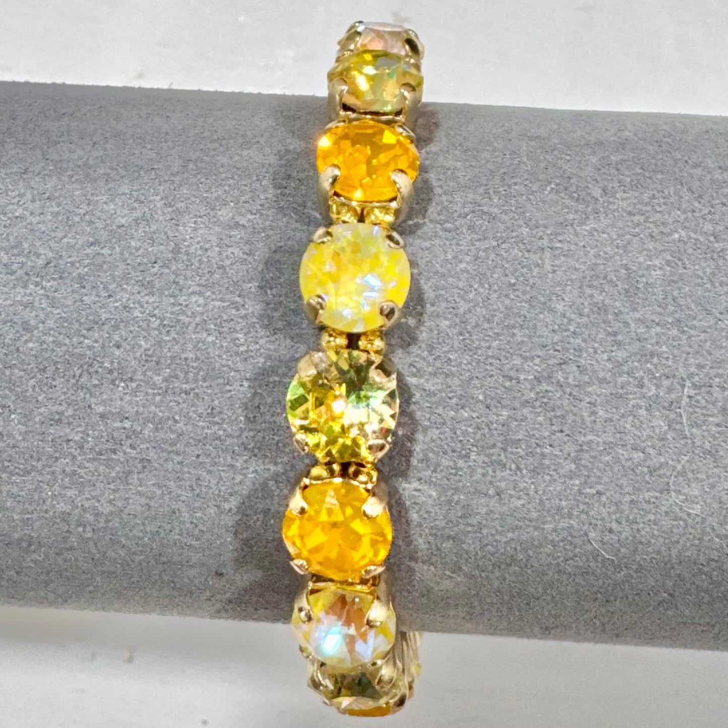 8mm Stretchy Bracelet - Apple Jack