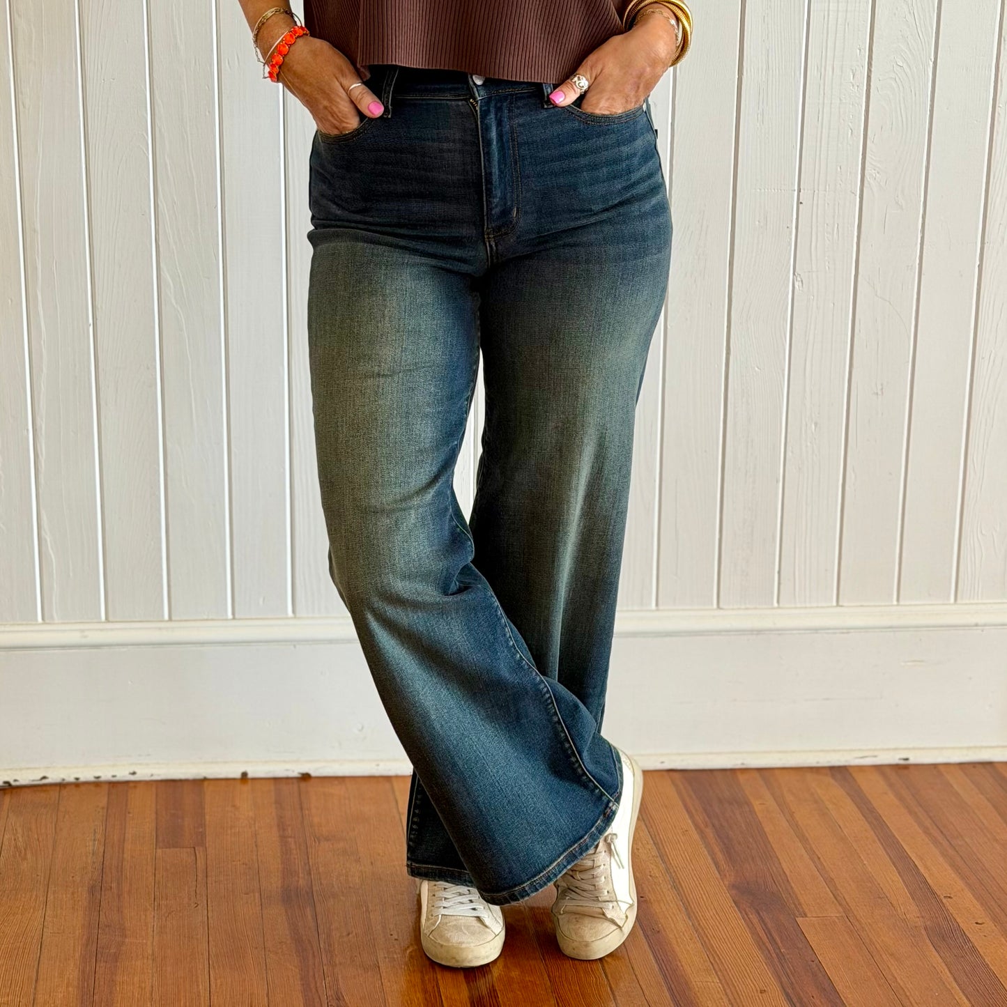 Judy Blue HW Lux Retro Wide w/ Adjustable BK Tab - Whisky Night