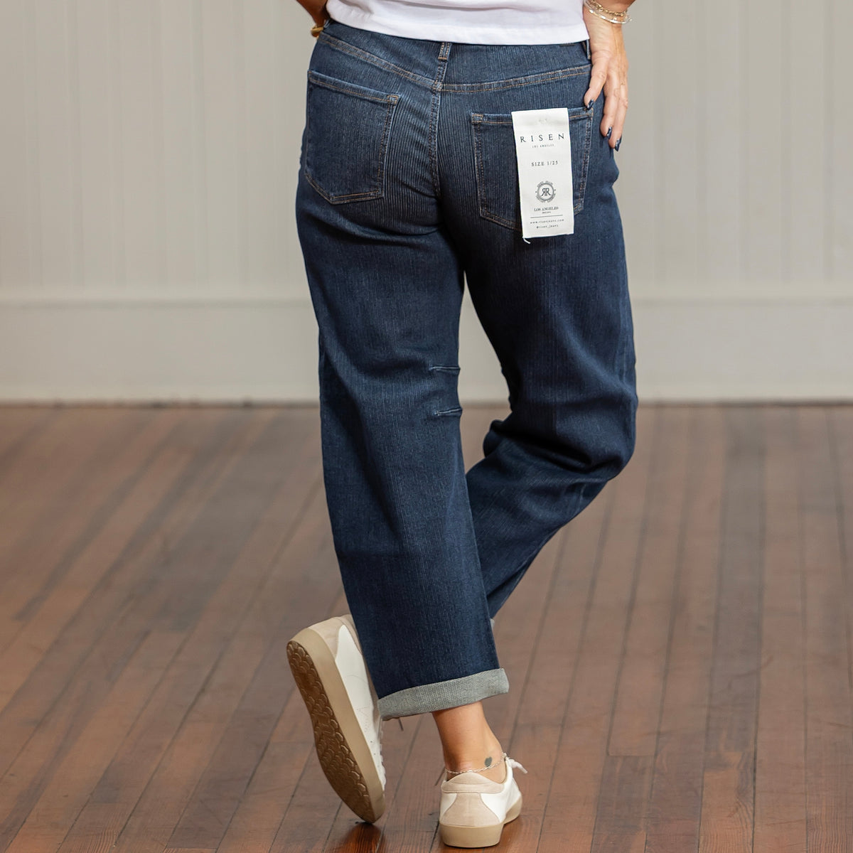 Risen Crop Barrel Texture Jeans - Dark