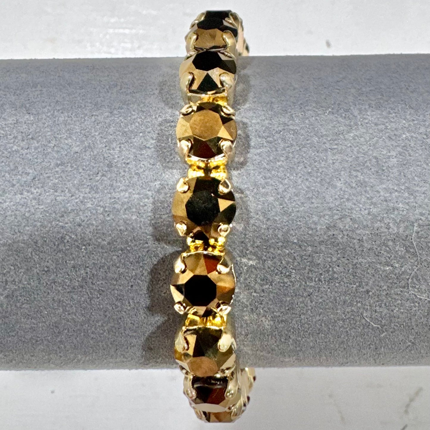 8mm Stretchy Bracelet - Discord