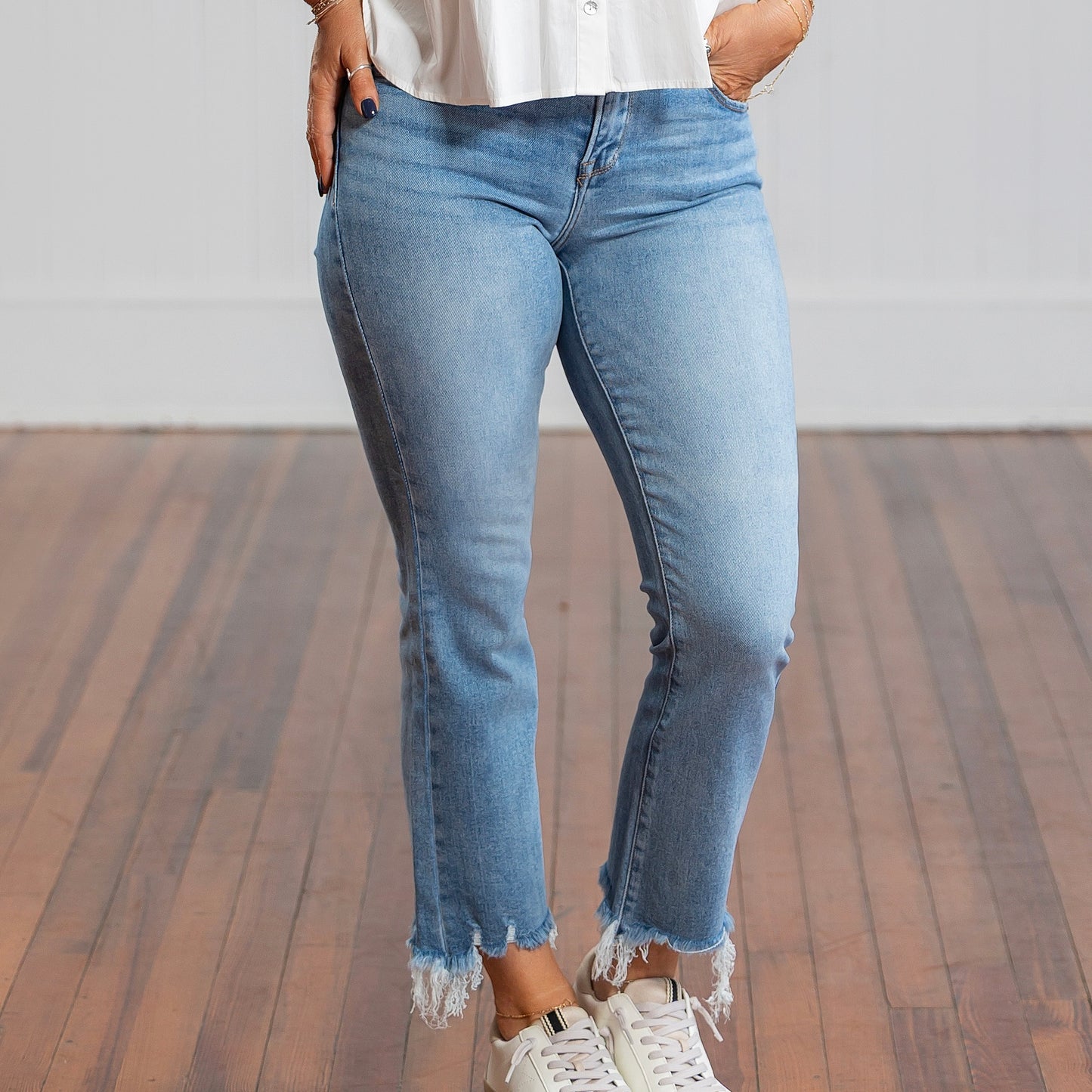 Risen HR Crop Straight Slim Jean