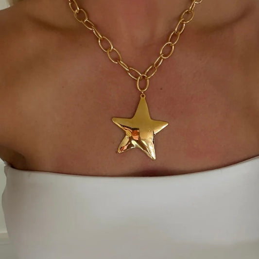 Smooth Star Pendant Necklace- Gold