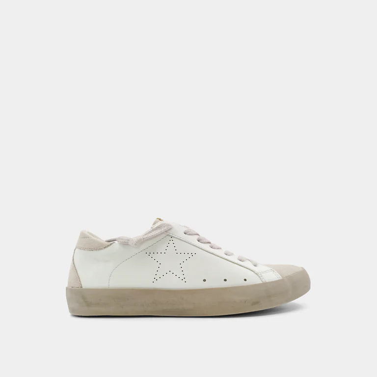 Mia Sneaker - White