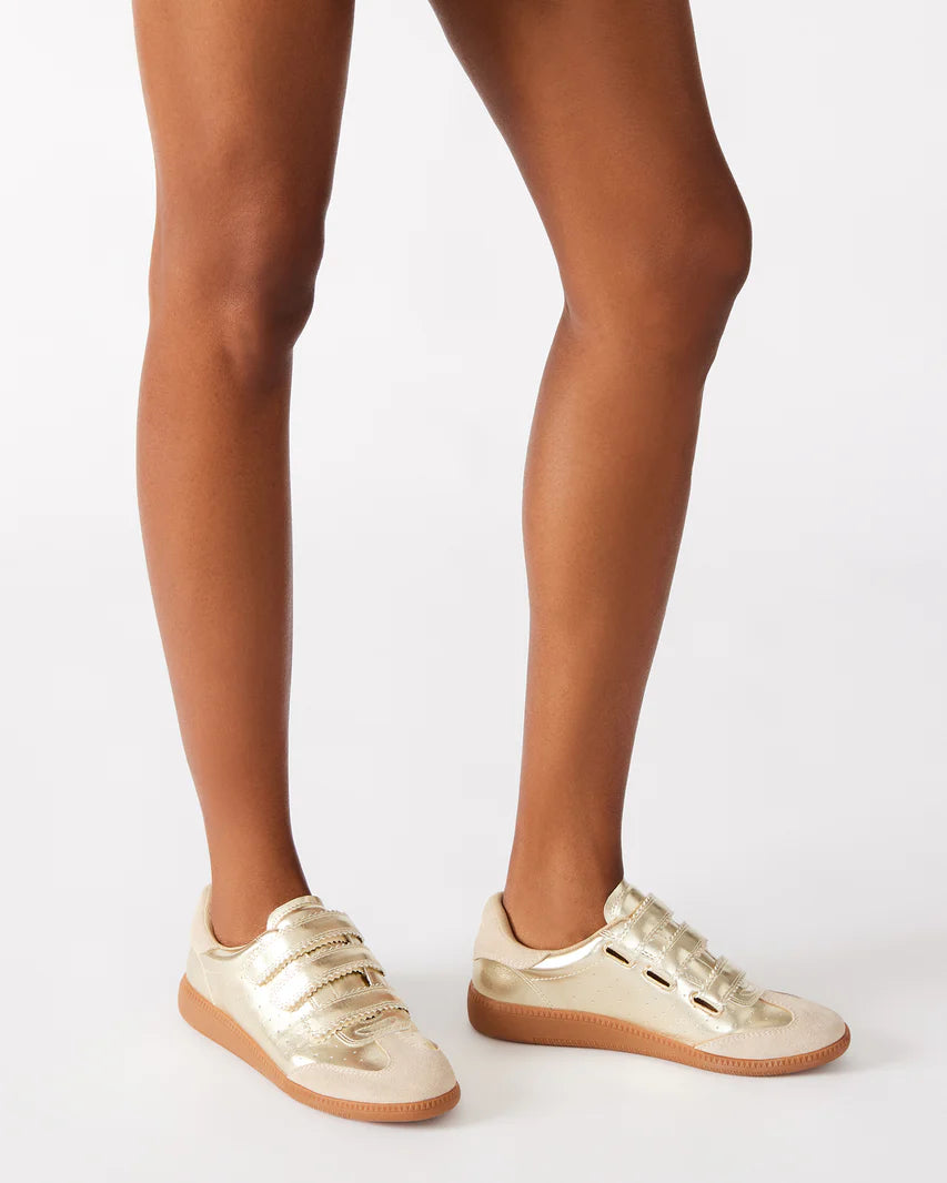 Steve Madden Momentum Sneaker - Gold