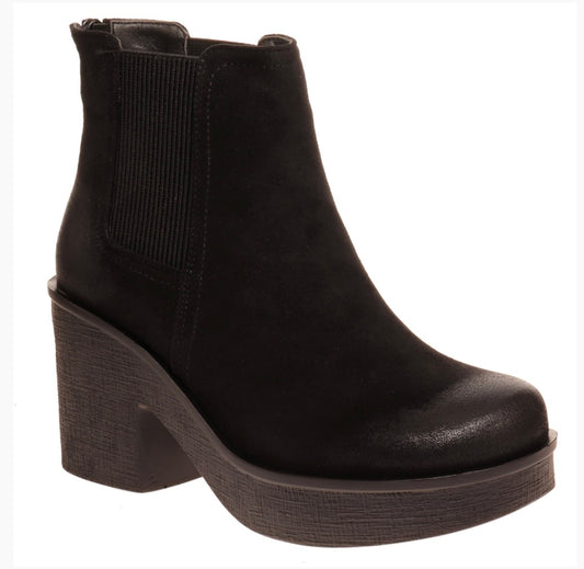 Clue Boot-Black