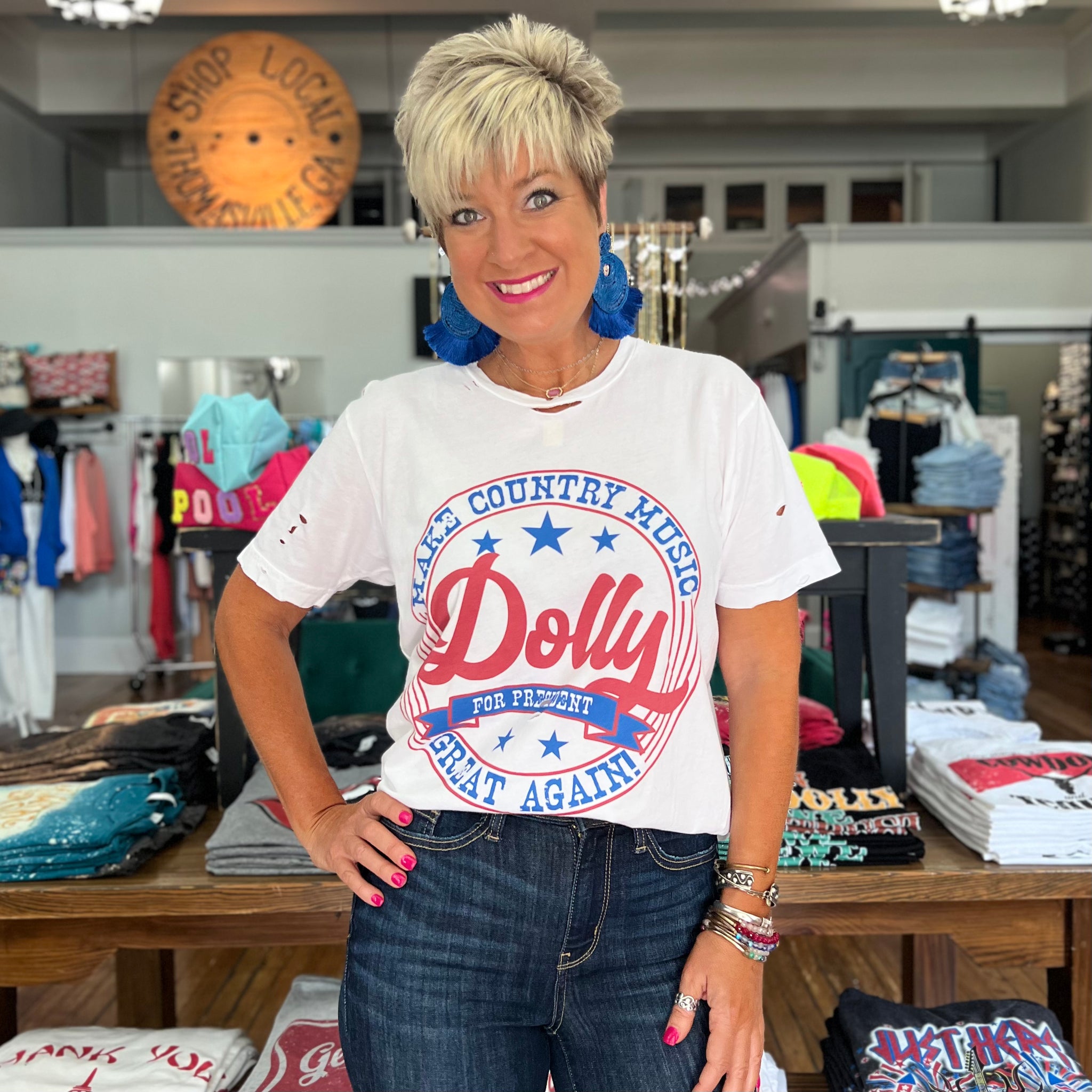 Make Dolly Great Again Tee