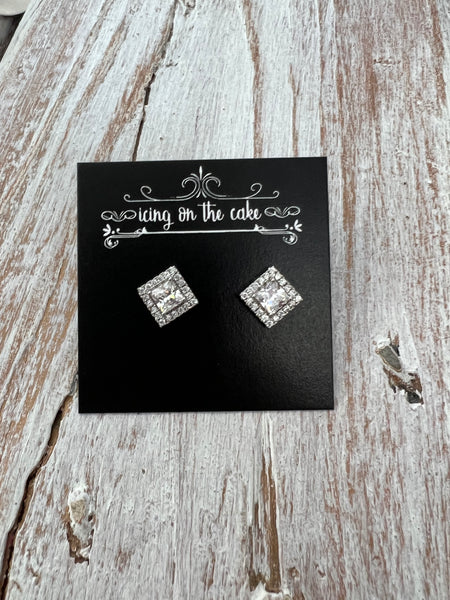 A Sqaure Diamond Stud