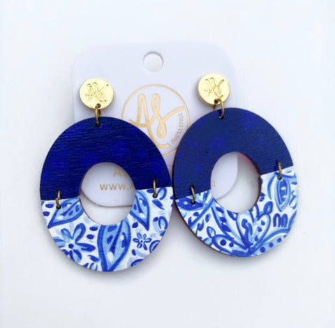 An Amanda Earring