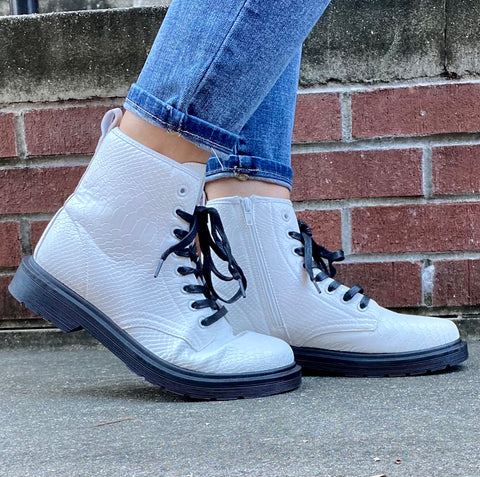 Must Have Combat Boots - White